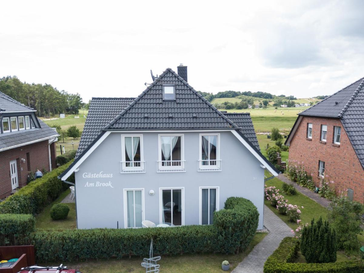 Aparthotel Gästehaus am Brook Baabe Exterior foto